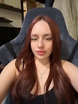Snapshot of Lisaaan chatting on June 3, 2026, 5:51 pm Lisaaan online show from June 3, 2026, 5:51 pm