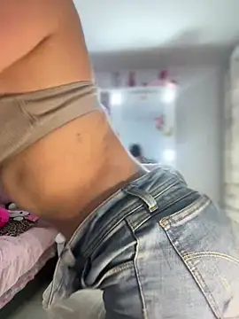 Emmily 19 online show from January 22, 2025, 10:48 pm