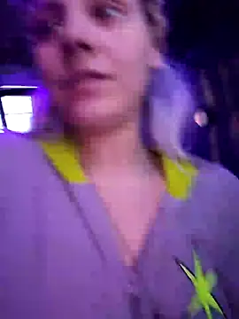 Snapshot of ScarletCallings420 chatting on January 28, 2025, 8:04 pm ScarletCallings420 online show from January 28, 2025, 8:04 pm