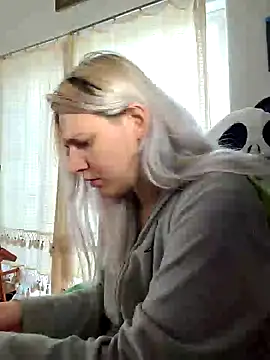 Snapshot of ScarletCallings420 chatting on January 28, 2025, 11:07 pm ScarletCallings420 online show from January 28, 2025, 11:07 pm