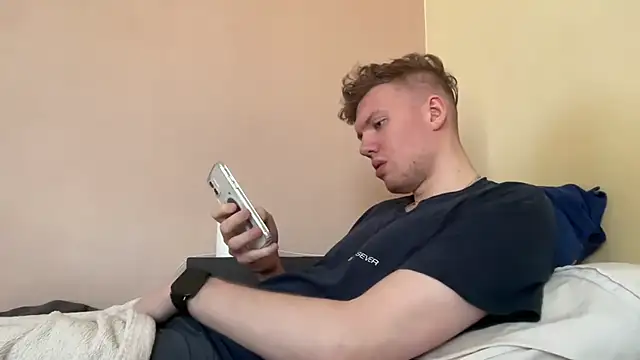 sexybooii6968 online show from March 1, 2026, 11:34 am