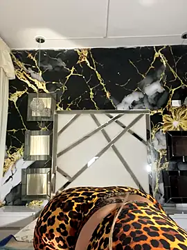 Snapshot of scarlett_sexx69 chatting on December 18, 2025, 11:27 am scarlett sexx69 online show from December 18, 2025, 11:27 am