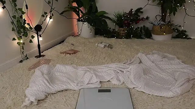 ScarletBlaze online show from January 27, 2025, 12:12 am