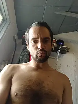 Brhama44 online show from November 7, 2025, 3:34 pm