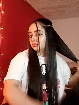 IvonneT online show from October 19, 2025, 1:06 am