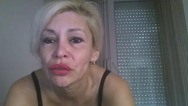 Snapshot of EvaaMina chatting on October 23, 2025, 10:58 am EvaaMina online show from October 23, 2025, 10:58 am