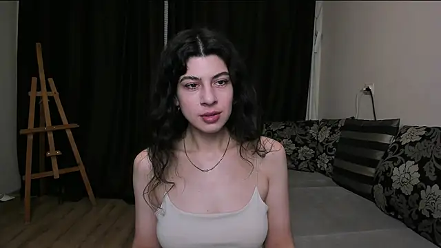 Snapshot of MolagAnna chatting on June 18, 2026, 7:51 pm MolagAnna online show from June 18, 2026, 7:51 pm