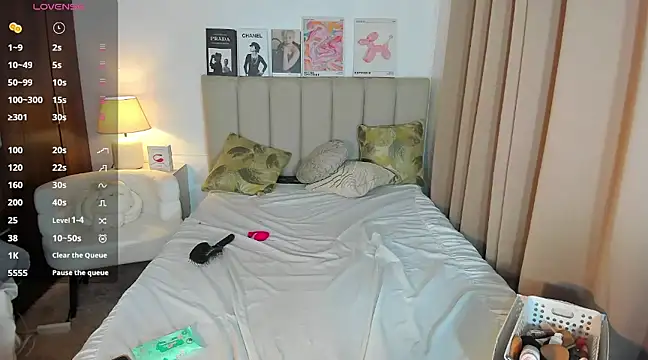 webcumgodess online show from February 21, 2025, 6:15 pm