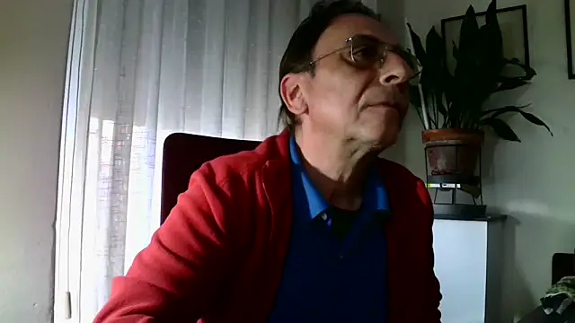 HETEREOMAN online show from November 9, 2025, 3:54 pm