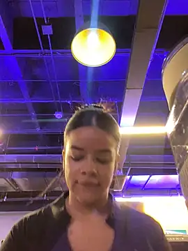 trianawhite online show from December 19, 2024, 8:34 pm