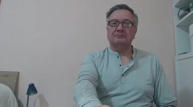 YOU6me online show from December 19, 2024, 9:17 pm