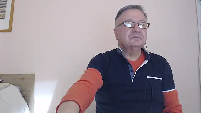 YOU6me online show from November 21, 2025, 5:22 pm