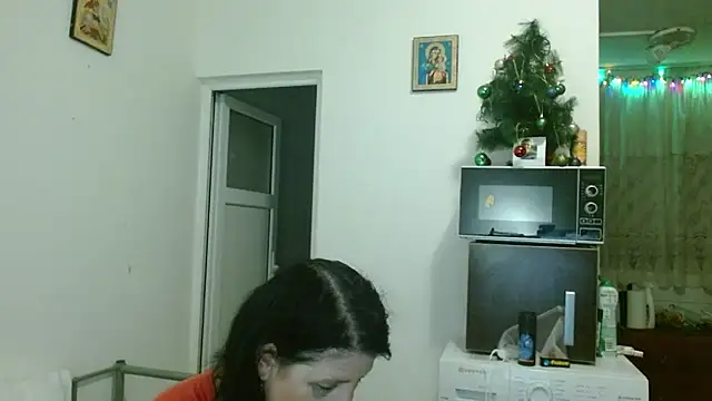 Snapshot of RidemerafSuzana chatting on February 5, 2025, 4:47 pm RidemerafSuzana online show from February 5, 2025, 4:47 pm