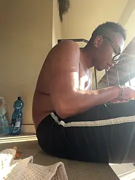 iamrafaelhot online show from April 8, 2026, 3:34 pm