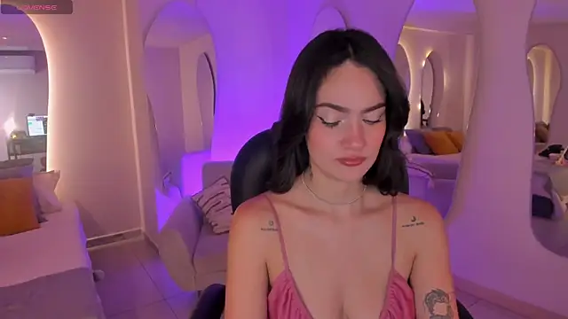 AnaDurant online show from March 22, 2025, 9:13 am