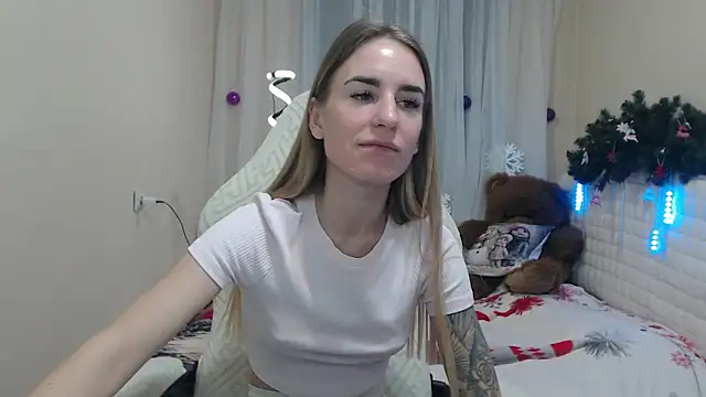 DeboraHorny online show from December 21, 2025, 7:04 am