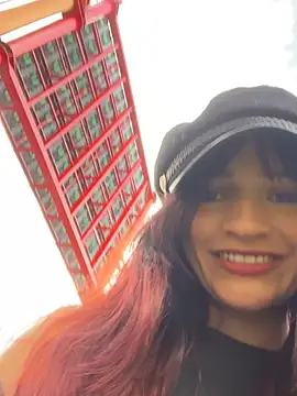 Snapshot of Lilith_Mark chatting on October 21, 2025, 7:58 pm Lilith Mark online show from October 21, 2025, 7:58 pm