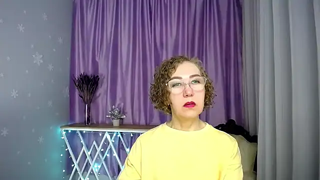 queen a n i online show from May 15, 2026, 8:10 am