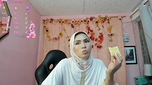 DarshaKhemu online show from December 19, 2025, 9:22 pm