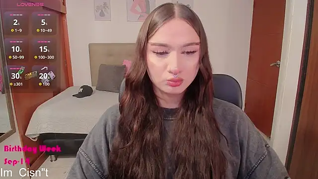 Miley Baker online show from September 22, 2025, 2:19 pm