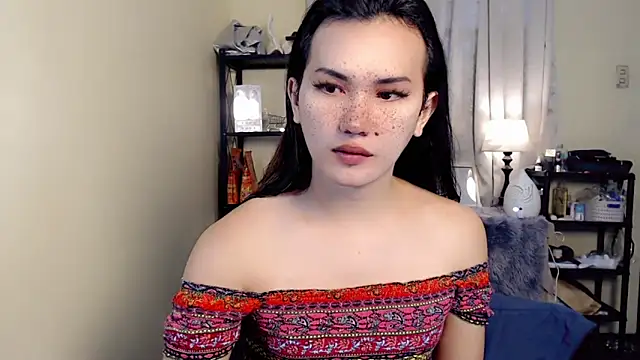 beatrice 21 online show from September 22, 2025, 4:36 am