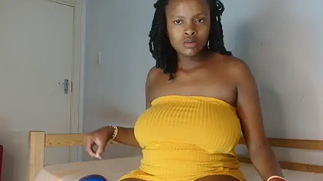 BlondQ2003 online show from September 19, 2025, 11:38 pm