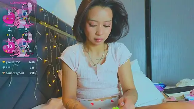 Mia Tin online show from January 8, 2025, 12:47 pm