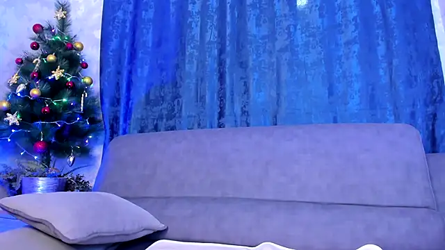 Li baby online show from December 18, 2025, 12:44 pm