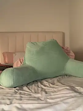 roxxxyrose online show from April 3, 2026, 8:07 pm