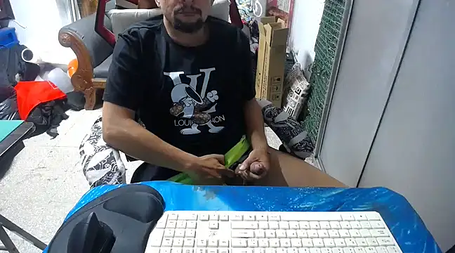 alexam galxh online show from February 5, 2025, 10:01 pm