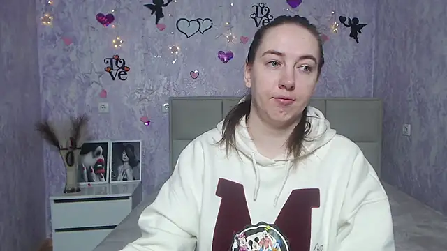 KaleyReed online show from February 9, 2025, 6:43 am