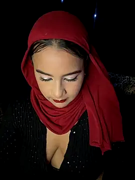 Maryam yamal online show from October 4, 2025, 8:18 pm