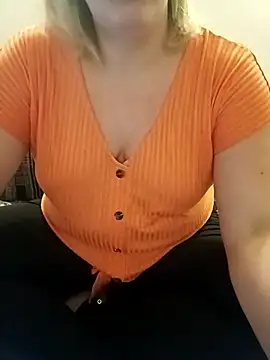 elisacoquineoff online show from December 4, 2024, 9:24 pm