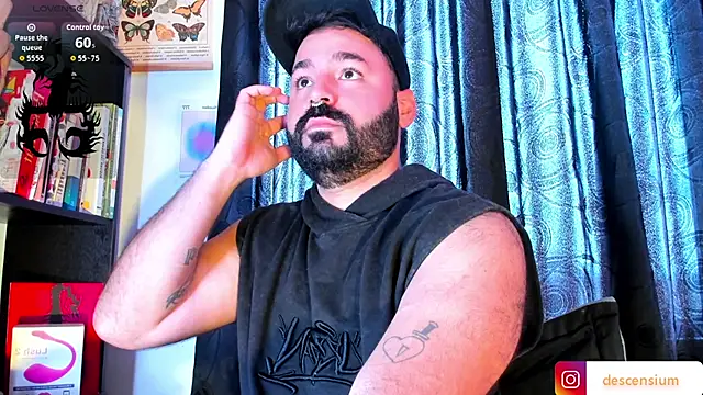 Snapshot of johnnyalx chatting on June 13, 2026, 2:26 pm johnnyalx online show from June 13, 2026, 2:26 pm