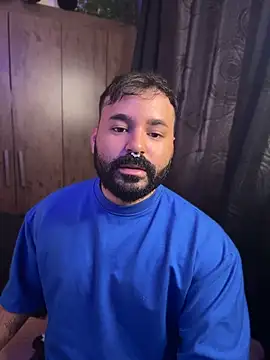 Snapshot of johnnyalx chatting on July 30, 2026, 7:02 pm johnnyalx online show from July 30, 2026, 7:02 pm