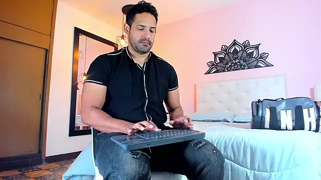 JorsMontero online show from February 20, 2025, 12:47 pm