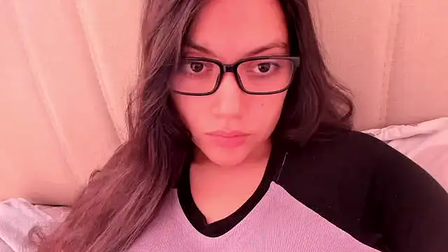 roniewester online show from December 17, 2025, 2:12 pm