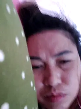 LalaiAsian online show from October 5, 2025, 11:02 pm