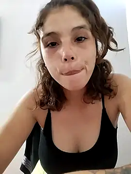 mariamac420 online show from February 1, 2026, 10:30 pm