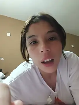 mariamac420 online show from July 9, 2026, 9:30 pm