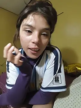 mariamac420 online show from July 15, 2026, 6:46 pm