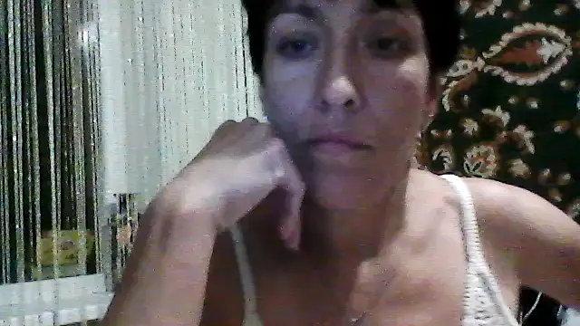 SunnyAmorre online show from July 8, 2026, 8:35 pm