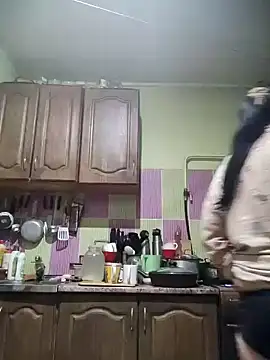 Rini333 online show from February 4, 2026, 6:36 pm