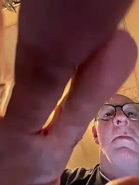 jck1m0t online show from November 6, 2025, 1:06 am