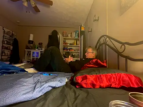 jck1m0t online show from December 17, 2025, 4:18 am