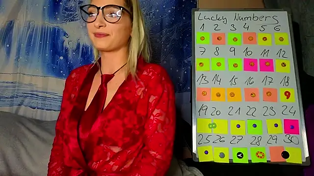 KittyMia online show from February 9, 2026, 8:24 pm