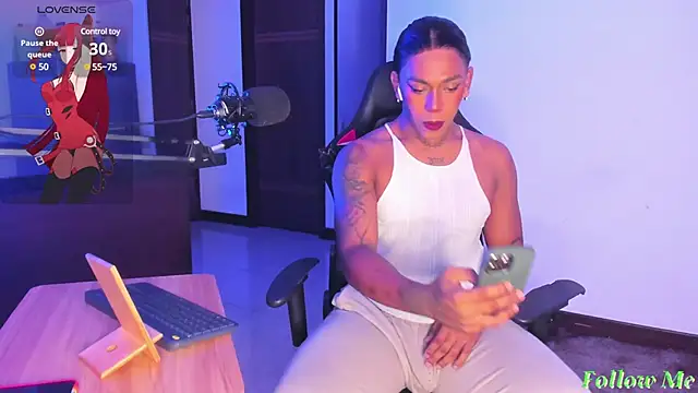 AmberRaus online show from January 24, 2025, 1:13 am