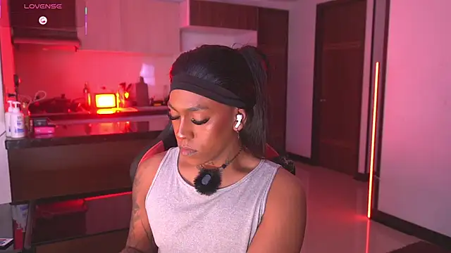 AmberRaus online show from September 11, 2025, 5:18 am