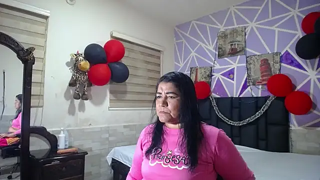 Snapshot of sofia_millerx chatting on February 6, 2026, 2:05 am sofia millerx online show from February 6, 2026, 2:05 am