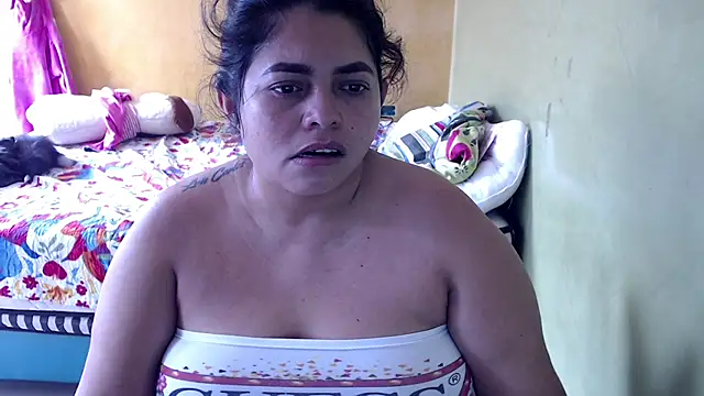 yulieth bbw online show from January 7, 2026, 4:09 pm